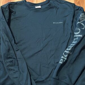 Columbia Dark Blue Sweatshirt NWOT